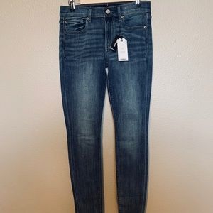 New blue Express size 4 mid rise jean legging